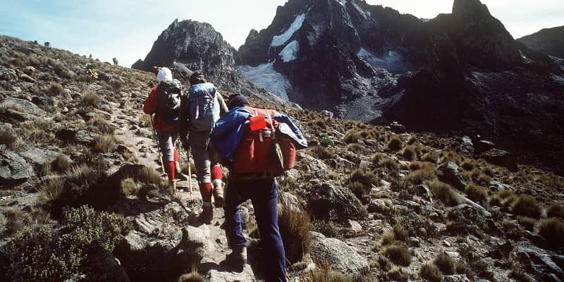 guide to climbing mountain kenya
