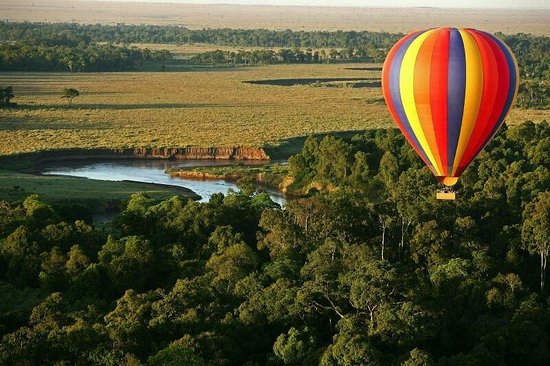 Hot air balloon safari in Maasai Mara National reserve